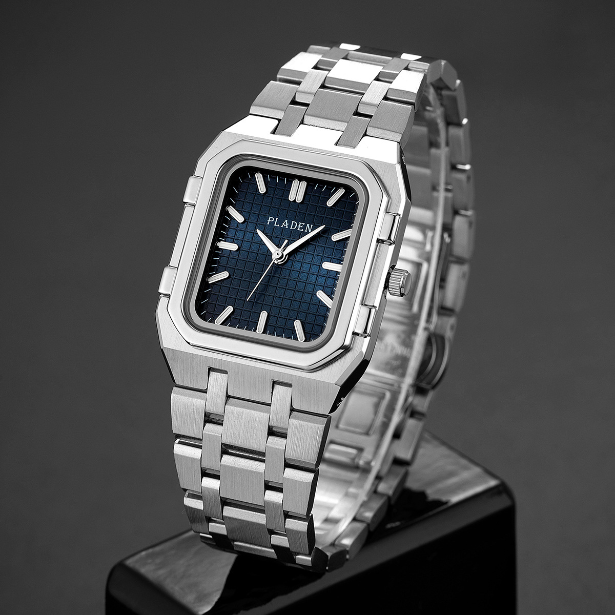 Luxe merk horloges met blauwe  - Luxury Watch Investment recensie en prijs