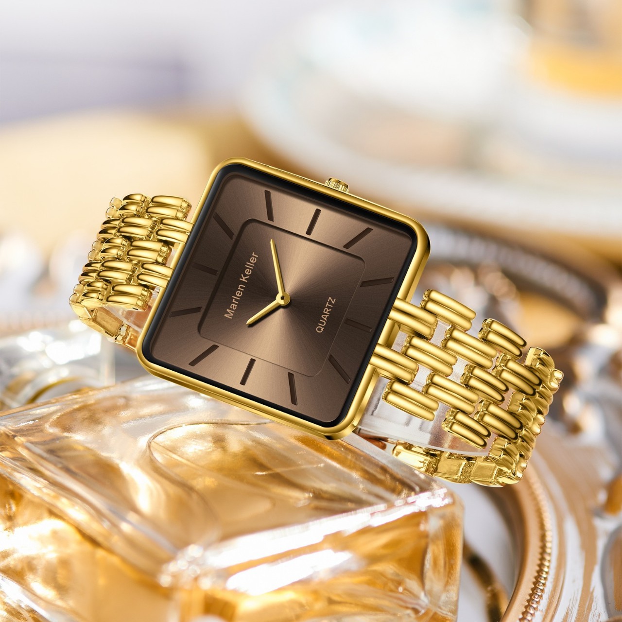 Vierkant goud damesarmbandhorl - Luxury Watch Top 10 recensie en prijs